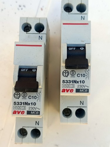 Interruttore magnetotermico